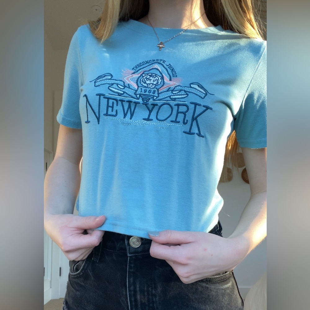 Super cute light blue New York baby tee!